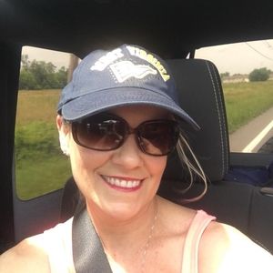 Meet your Posher, Dawn